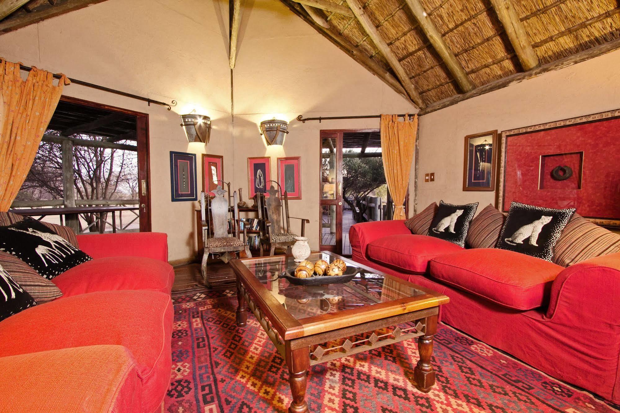 Deception Valley Lodge Hainaveld Game Farm Buitenkant foto